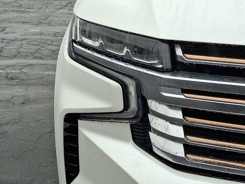Used 2023 Chevrolet Tahoe High Country AWD/4WD image 20