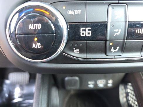 Used 2023 Chevrolet TrailBlazer LT w/ Convenience Package image 32