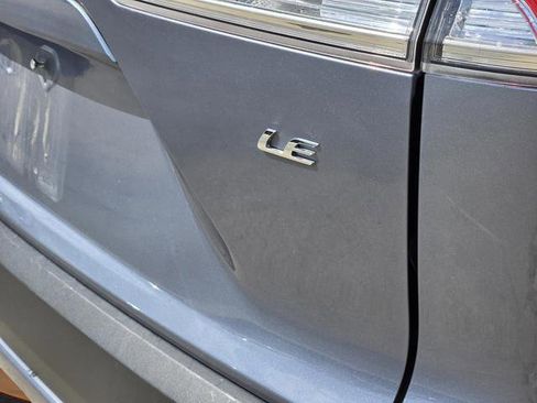 Used 2024 Toyota Corolla Cross LE FWD image 33