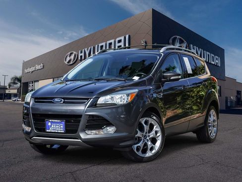 Used 2016 Ford Escape Titanium FWD image 1