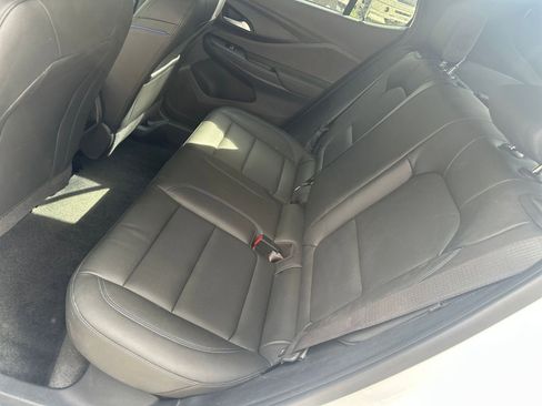 Used 2025 Buick Envista Sport Touring image 33