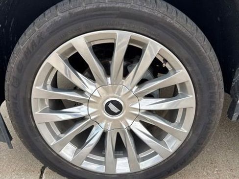 Used 2016 Cadillac Escalade ESV Premium AWD/4WD image 33