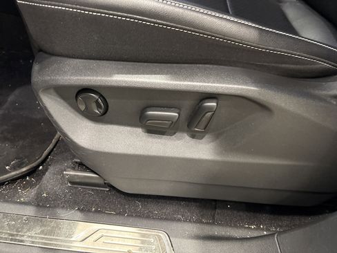 Used 2022 Volkswagen Atlas SE w/ Black Wheel Package image 11