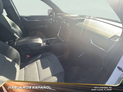 Certified 2025 GMC Acadia Elevation image 28