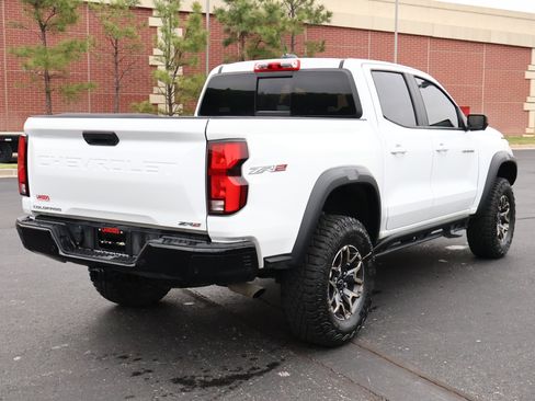 Used 2024 Chevrolet Colorado ZR2 w/ ZR2 Convenience Package III AWD/4WD image 34