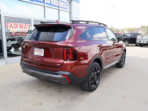 Used 2025 Kia Sorento X-Line EX AWD/4WD image 3