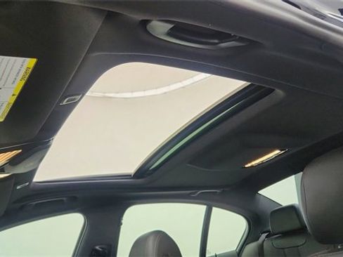 Used 2023 BMW 530e xDrive w/ Premium Package image 58