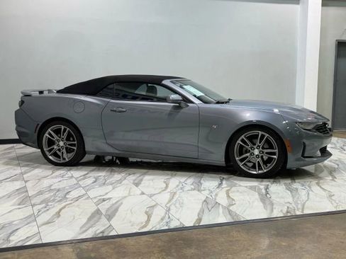 Used 2019 Chevrolet Camaro LT image 5