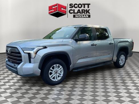 Used 2024 Toyota Tundra SR5 RWD image 3