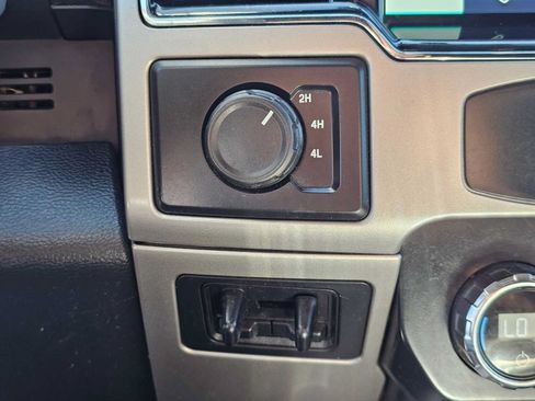 Used 2022 Ford F250 Lariat AWD/4WD image 30