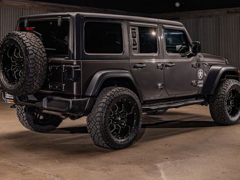 Used 2019 Jeep Wrangler Unlimited Sport AWD/4WD image 9