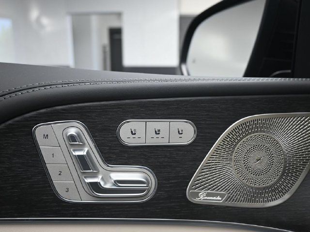Used 2025 Mercedes-Benz GLE 53 AMG 4MATIC image 18