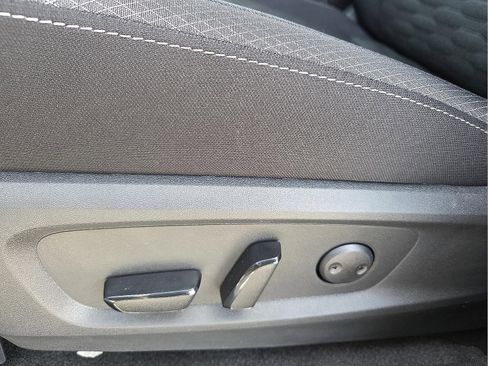 New 2026 Nissan Pathfinder SV image 15