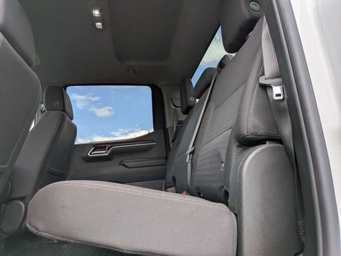 Used 2025 Chevrolet Silverado 1500 LT AWD/4WD image 14