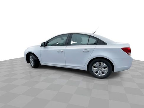 Used 2014 Chevrolet Cruze LS image 6