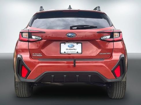 Used 2024 Subaru Crosstrek 2.0i Premium AWD/4WD image 4