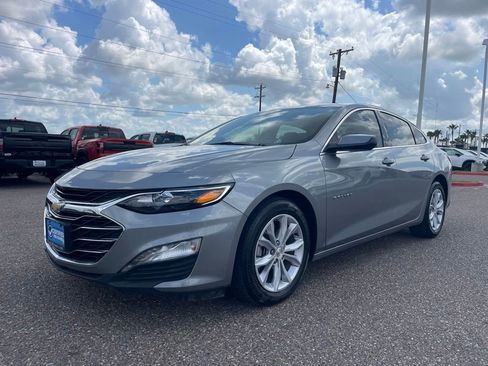 Used 2025 Chevrolet Malibu LT FWD image 3