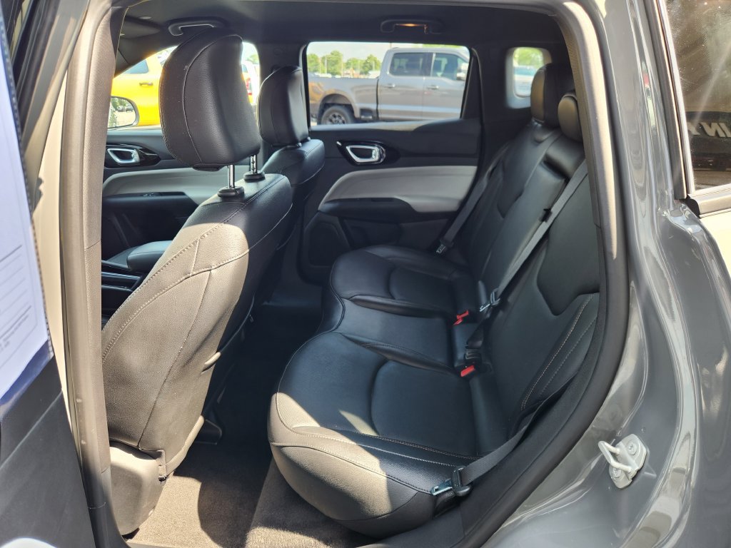 Used 2023 Jeep Compass Limited w/ Elite Group AWD/4WD image 16