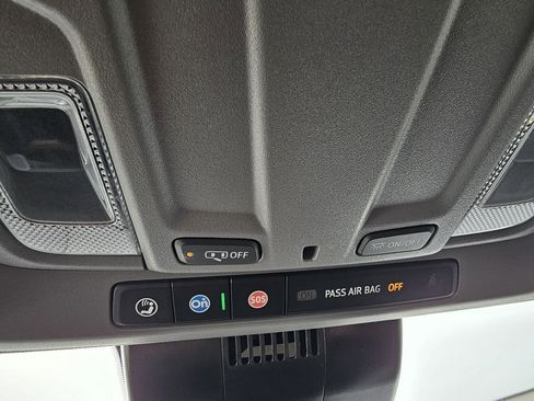 Used 2025 Chevrolet Silverado 2500 W/T w/ WT Convenience Package image 24