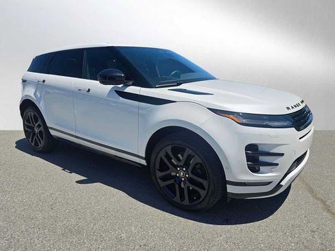 Used 2026 Land Rover Range Rover Evoque Dynamic SE AWD/4WD image 7
