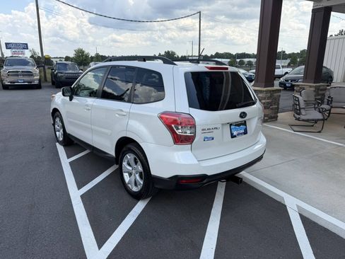 Used 2014 Subaru Forester 2.5i Premium AWD/4WD image 4