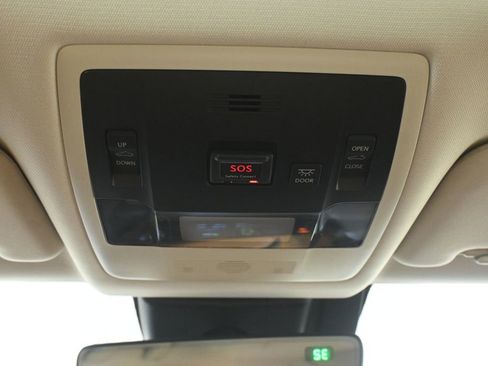 Used 2019 Lexus UX 200 w/ Premium Package FWD image 21