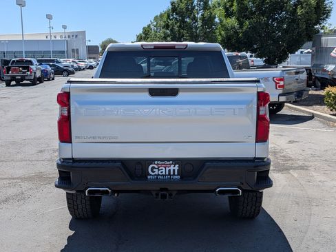Used 2021 Chevrolet Silverado 1500 LT Trail Boss w/ Convenience Package II AWD/4WD image 5