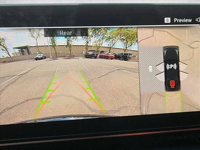 Used 2021 BMW M550i xDrive w/ Dynamic Handling Package AWD/4WD image 17
