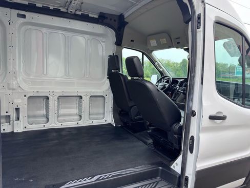 Used 2024 Ford Transit 250 148 Medium Roof w/ Load Area Protection Package RWD image 26