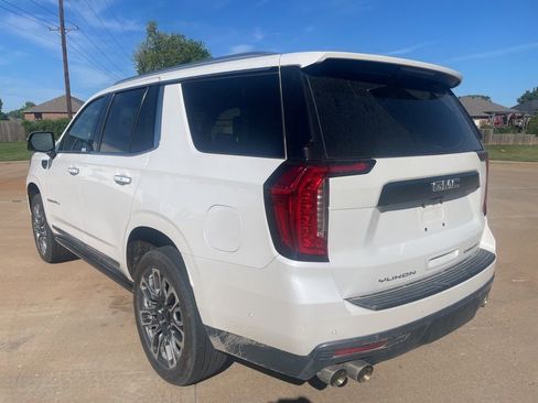 Used 2024 GMC Yukon Denali Ultimate AWD/4WD image 7