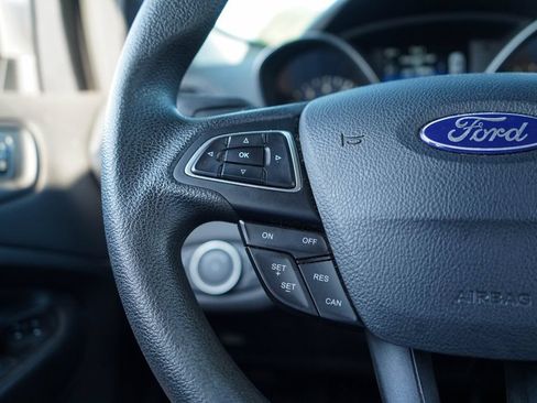 Used 2017 Ford Escape SE FWD image 30