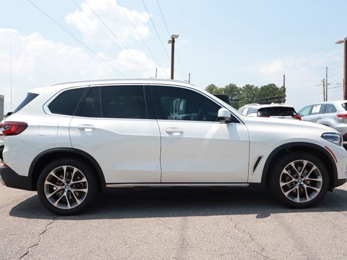 Used 2022 BMW X5 xDrive40i w/ Premium Package AWD/4WD image 6