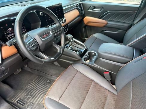 Used 2023 GMC Canyon AT4 w/ AT4 Premium Package AWD/4WD image 15