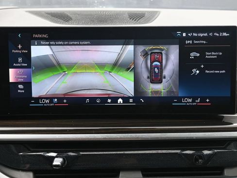 Used 2025 BMW X7 xDrive40i AWD/4WD image 15