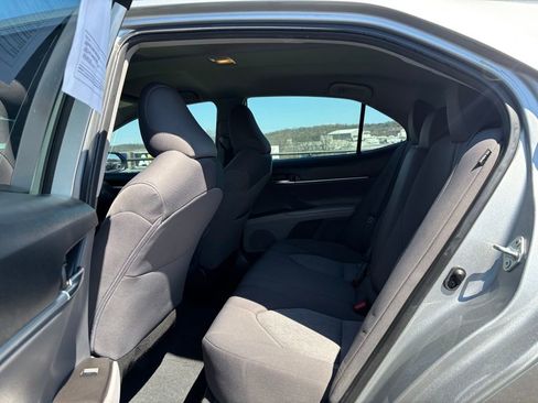 Used 2023 Toyota Camry LE image 9