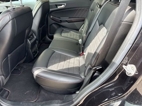 Used 2023 Ford Edge ST-Line image 14