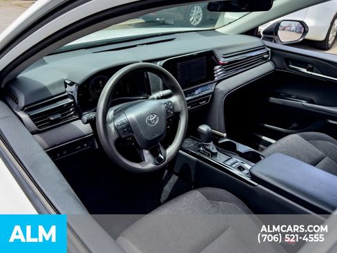 Used 2025 Toyota Camry LE FWD image 8