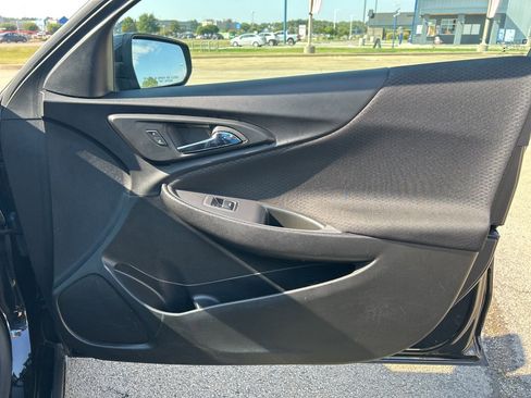 Used 2024 Chevrolet Malibu LT image 16