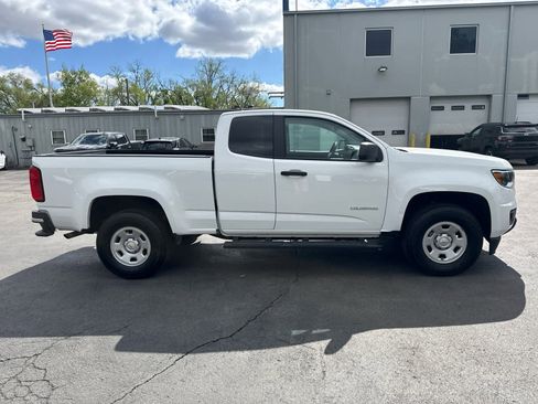 Used 2018 Chevrolet Colorado W/T w/ WT Convenience Package RWD image 2