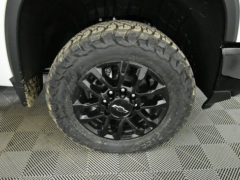 New 2026 Chevrolet Silverado 3500 LT w/ Trail Boss Package image 17