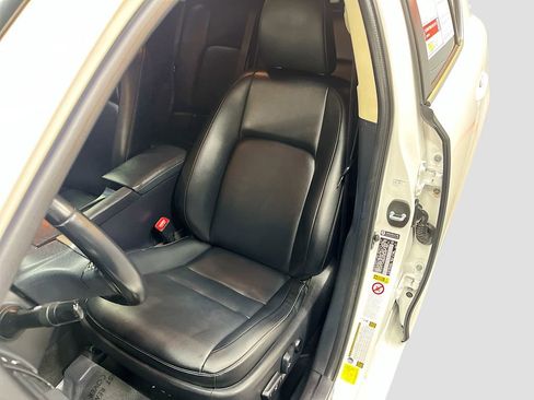 Used 2015 Lexus CT 200h image 18