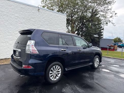 Used 2022 Lexus GX 460 Premium w/ Premium Package AWD/4WD image 5