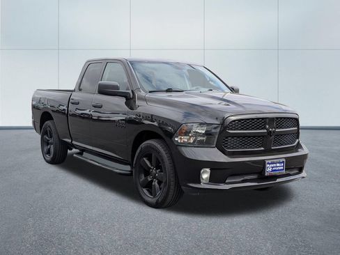 Used 2016 RAM 1500 Express w/ Black Ram 1500 Express Group RWD image 8