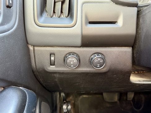 Used 2015 Chevrolet Colorado Z71 image 24