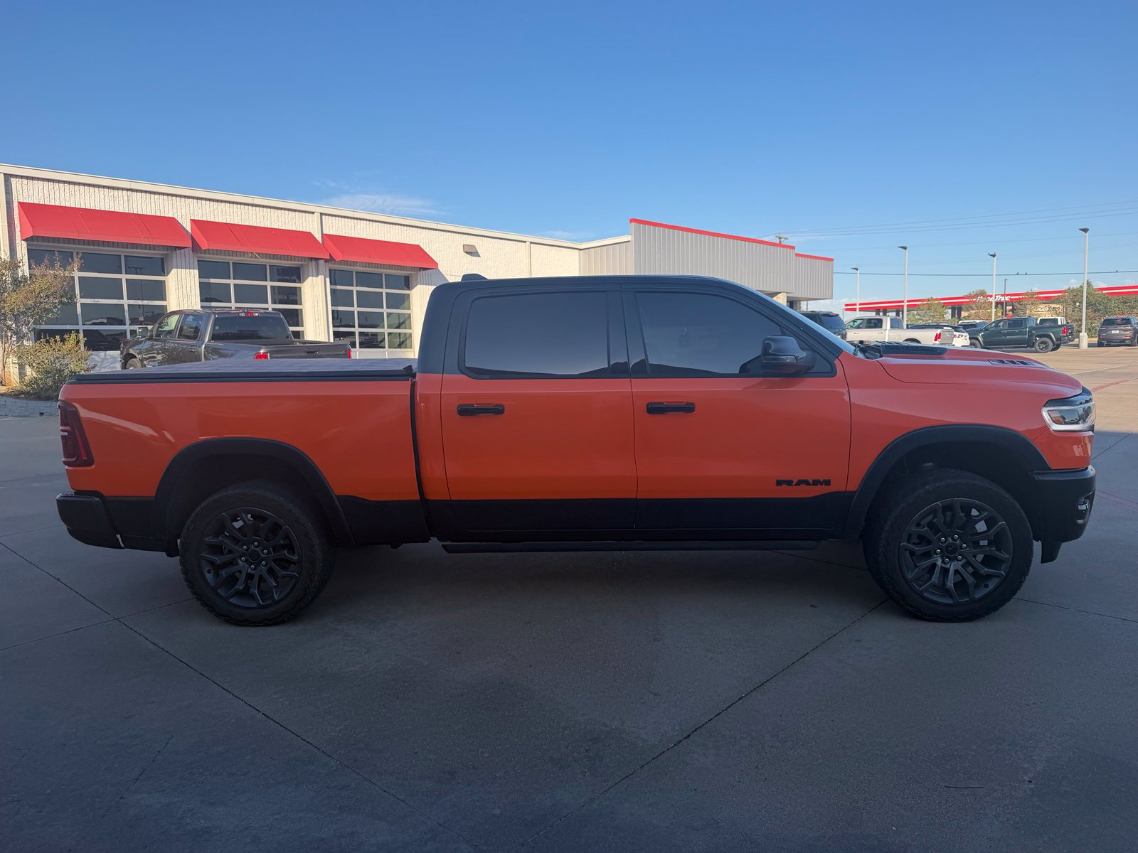 Used 2025 RAM 1500 Limited AWD/4WD image 4