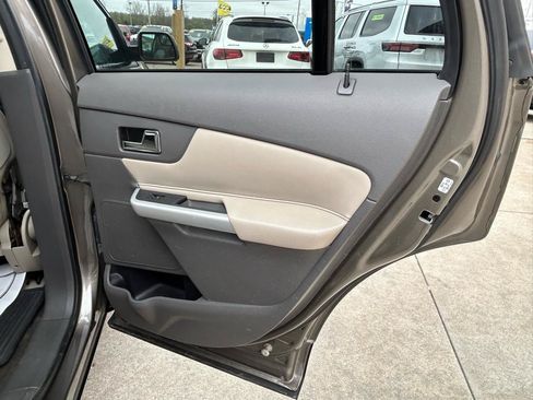Used 2013 Ford Edge SEL FWD image 15