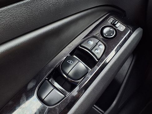 Used 2023 Nissan Altima 2.5 SV image 22