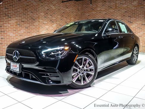 Used 2022 Mercedes-Benz E 450 4MATIC Sedan image 2