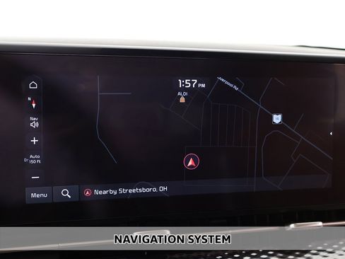 Used 2024 Kia Carnival SX Prestige image 3