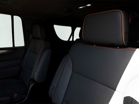 New 2026 GMC Yukon XL AT4 w/ AT4 Premium Plus Package image 24